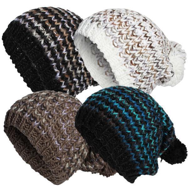 Long-Beanie und Bommel Beanie