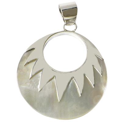 Perlmutt-Anhänger, kreisrunder Damenanhänger aus 925er Sterlingsilber mit Perlmutt und Loch mit Sonnenförmiger Silberverzierung, ca. 32 mm Ø