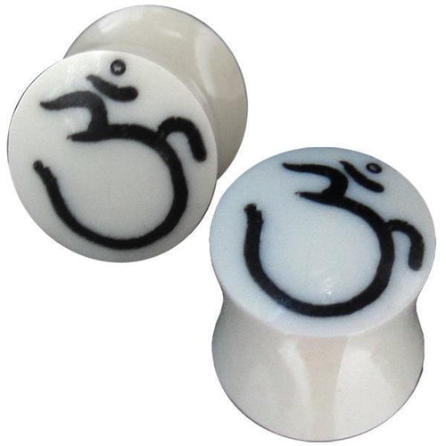 Tribal Bone Plug OM Zeichen weiß schwarz handgeschnitzt Organic Expander Plug Piercing