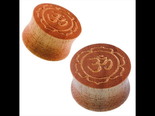 Two brown wood grain plugs named "Holz braun gemasert Plug Om Blume," gold-painted with laser-engraved Om inside a lotus flower, are shown on a white background.