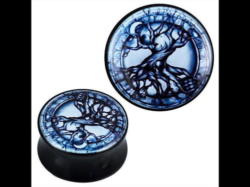 A pair of Plug Acryl blau schwarz Baum des Lebens Symbole Piercing Ohrschmuck, featuring glossy, round black and blue faces with an intricate tree of life design and elegantly spreading roots and branches.