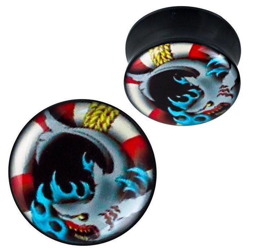 A pair of round black Plug Acryl Hai Wellen Rettungsring Seil Piercing Ohrschmuck with glänzender Vorderseite, featuring a stylized skull with blue flames and red, white, and yellow face accents.