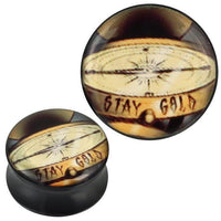 Load image into Gallery viewer, Plug Acryl Goldmünzen STAY GOLD schwarz Piercing Ohrschmuck
