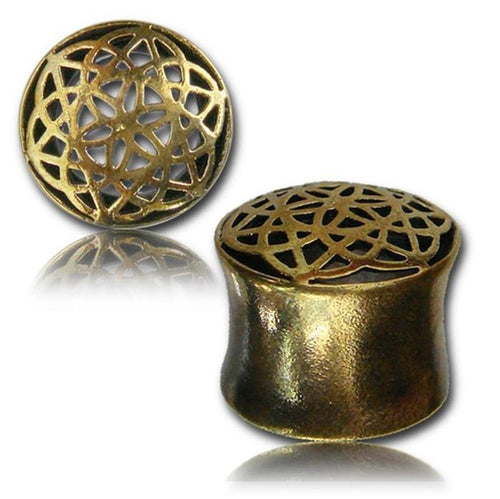 A pair of antik golden Brass Plugs with a Blume des Lebens design, made from nickelfreies Messing. These cylindrical Tunnel Organic plugs feature subtle flares and an intricate geometric lattice on the front face.