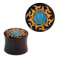 Load image into Gallery viewer, Plug Sonoholz golden Flammen crushed Türkis Stein Inlay double flared Handarbeit
