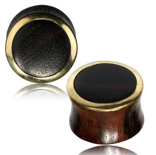 Two Sonoholz Plug braun Brass-Rand golden glänzend double flared handgeschnitzt are shown from different angles on a white background. The dark brown wood plugs have gold-colored metal edges and a stylish double-flared design.
