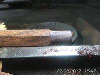 Load image into Gallery viewer, Tunnel Holz Tropfen Dorn gebogen golden bemalt Gravur double flared Arangholz

