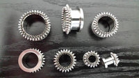 Load image into Gallery viewer, Edelstahl Tunnel Plug Schraubplug kegelförmig Spitze Nieten Stacheln Punk silber
