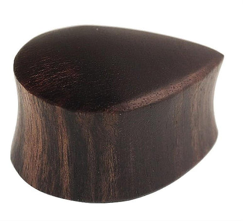 A dark brown, double flared Sonoholz Plug in Träne Tropfen form, handcrafted with a polished finish and smooth, curved sides.