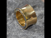 Load image into Gallery viewer, Tunnel Plug Messing Paua Abalone Perlmutt Rim gold
