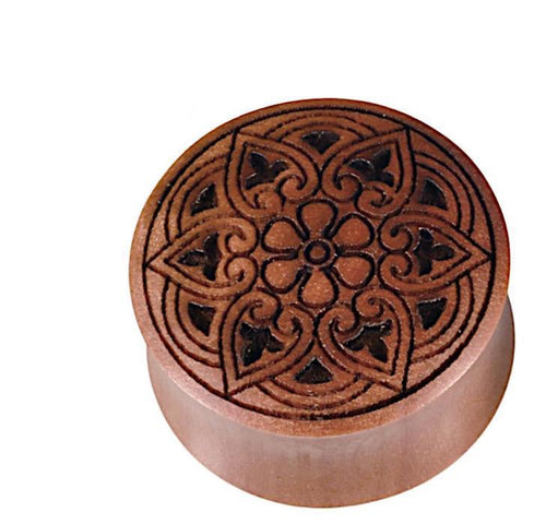 A round wooden box named "Herz Blumen Muster Lasergravur Sawoholz Tribal Plug" features intricate floral and geometric patterns laser-engraved on the lid, with symmetrical designs inspired by tribal motifs, photographed on a white background.