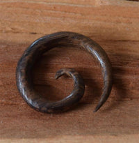 Load image into Gallery viewer, Kopie von Parasitholz Dehnschnecke Spirale Piercing Expander
