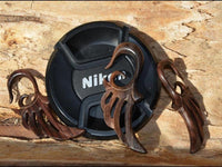 Load image into Gallery viewer, Piercing Narra Holz Flügel Dehnspirale schmal braun

