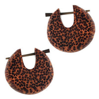 Load image into Gallery viewer, Pin Creolen Holz rund tränenförmig Horn-Pin verschiedene Hölzer 23 mm unisex
