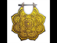 Load image into Gallery viewer, Holz Pin Creolen 47mm dunkelbraun Ohrringe Mandala Blume gold silber bemalt
