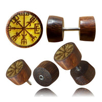 Load image into Gallery viewer, Five views of the Fake Holz Plug Symbol Piercing in Edelstahl, made from tamarind and jackfruit wood with a polished brown finish. It features a Norse Vegvisir compass symbol on the front, perfect for lobe piercing.
