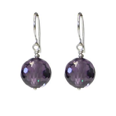 A pair of Silberohrringe Zirkonia Discokugel facettiert 12 mm aus 925 Sterling Silber mit bunten, funkelnden Zirkonia-Kugeln für einen glanzvollen Look.