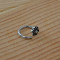 Load image into Gallery viewer, Piercing Ring Blümchen 925 Silber Labret Tragus 1.2mm

