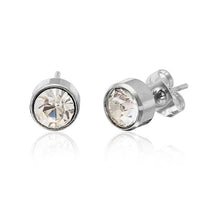 Load image into Gallery viewer, A pair of Brass Ohrstecker silber Glaskristall facettiert 6mm rund bunt hoch earrings with faceted, round, multicolored glass crystals set in polished silver-toned brass, shown on a white background.
