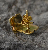 Load image into Gallery viewer, Messing Stein Kristall Ohrstecker gold Blume antik 10mm
