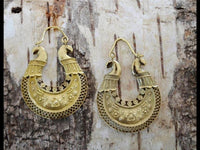 Load image into Gallery viewer, Brass Ohrringe goldfarben rund Ornament Blumen Muster Gitter Kugeln antik golden - chic - net.de
