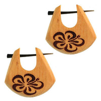 Load image into Gallery viewer, Pin Creolen Jackfrucht Holz hell Horn-Pin 23 mm Träne dunkle Gravur Motiv
