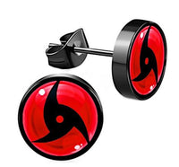 Load image into Gallery viewer, Edelstahl Ohrstecker schwarz rot 8mm mit Sharingan Auge Design aus Naruto Anime und glänzender Oberfläche – das perfekte Manga Schmuckstück für Fans.
