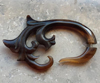 Cargar imagen en el visor de la galería, Fake Horn Piercing Ornament Hook Spirale dunkel - chic - net.de
