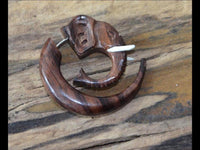 Load image into Gallery viewer, Fake Piercing Ohrring Holz Bone Elefant Spirale - chic - net.de
