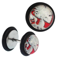 Cargar imagen en el visor de la galería, Fake Piercing Plug Edelstahl Skelett Frau Kopf rote Augen schwarz Gummiring 7 mm - chic - net.de
