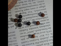 Load image into Gallery viewer, Gewindelose Piercing Enden 0.45mm Holz braun schwarz - chic - net.de
