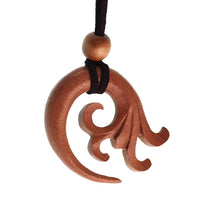 Cargar imagen en el visor de la galería, Kette Holz Spiralen Ornament Anhänger mittelbraun Lederband verstellbar Holzperle - chic - net.de
