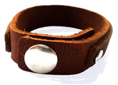 Lederarmband hell braun dünn silber Nieten Armband unisex nickelfrei Druckknopf Verschluss - chic - net.de