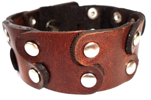 Lederarmbänder dunkelbraun überlappend runde silber Nieten Brass Armband Leder unisex nickelfrei - chic - net.de