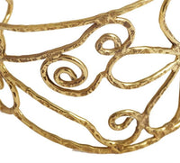 Cargar imagen en el visor de la galería, Messing Armreif antik golden filigran gehämmert Herz Blume groß 50mm breit - chic - net.de

