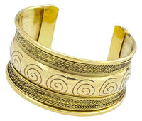 Load image into Gallery viewer, Messing Brass Armreif Spirale Wölbung oxidiert gold nickelfrei antik Seile Tribal Schmuck - chic - net.de
