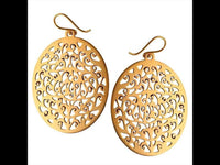 Load image into Gallery viewer, Messing Ohrringe oval groß Schnörkel Linien Haken Verschluss antik golden Tribal Ohrhänger - chic - net.de

