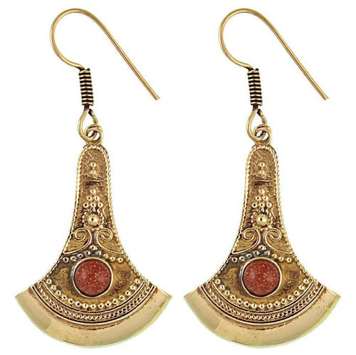 Ohrringe Axt Punkte verziert Sandstein Messing antik golden nickelfrei Ohrhänger Tribal Brass - chic - net.de
