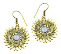 Load image into Gallery viewer, Ohrringe Mondstein Stein Zopf Blätter Punkte Dreiecke Messing Ohrhänger weiß nickelfrei gold Tribal - chic - net.de

