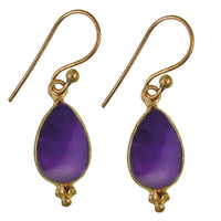 Load image into Gallery viewer, Ohrringe Tropfen Amethyst Dreieck Messing antik golden Tribal Ohrhänger Brass Schmuck - chic - net.de
