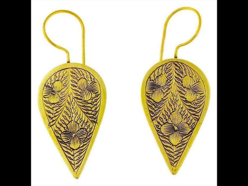 Ohrringe umgedreht Tropfen Blüten schraffiert Messing antik golden Tribal Ohrhänger nickelfrei Brass - chic - net.de