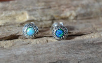 Load image into Gallery viewer, Ohrstecker 925 Silber Opal E - Coat oxidiert Feuer Ball - chic - net.de
