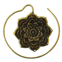 Load image into Gallery viewer, Piercing 10,5g Ohrgewicht Messing Mandala Blume Spirale - chic - net.de
