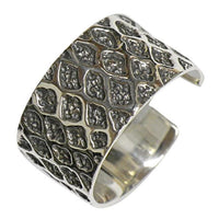 Load image into Gallery viewer, Silberring Muster Rauten dunkel oxidiert 925er Sterling Silber Damen Silberschmuck Ringe - chic - net.de
