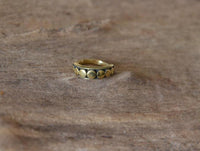 Load image into Gallery viewer, Universal Piercing Ring Messing gold Punkte - chic - net.de
