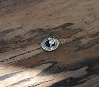 Load image into Gallery viewer, Zeitlose Eleganz: Ovale Ohrstecker aus Lapislazuli und Silber - chic - net.de
