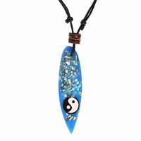 Load image into Gallery viewer, Surferkette Muschel Splitter Holz Resin Baumwolle verstellbar Yin Yang bunt

