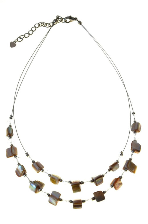 Halskette zweilagig beige Glasperlen Perlmutt Splitter