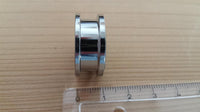 Load image into Gallery viewer, Edelstahl Flesh Tunnel ribbed Steel Plug Spinnennetz silber Schraubplug Netz
