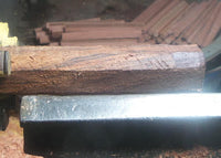 Load image into Gallery viewer, Tribal Holz Plug gefüllt Mangoholz Maserung braun dunkel
